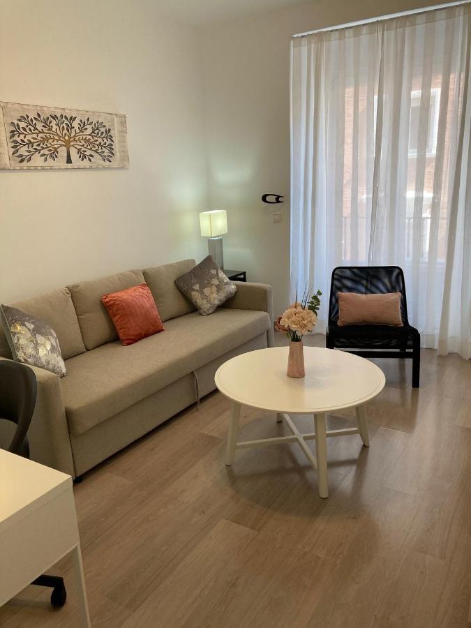 Centrico, Gran Via Sol Plaza Mayor Мадрид Екстериор снимка